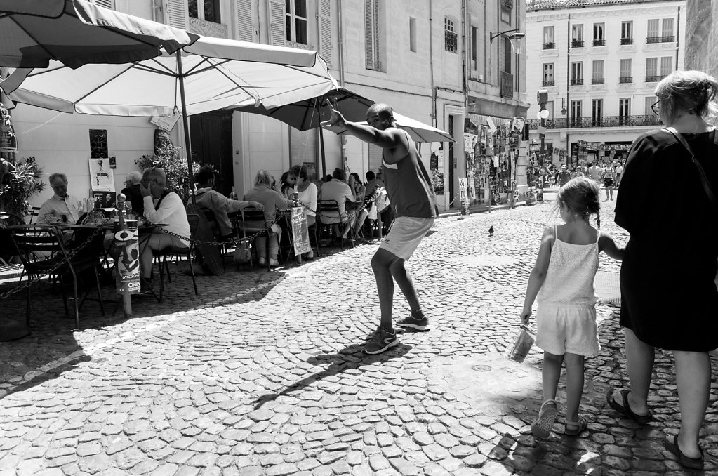 Street performer, Avignon