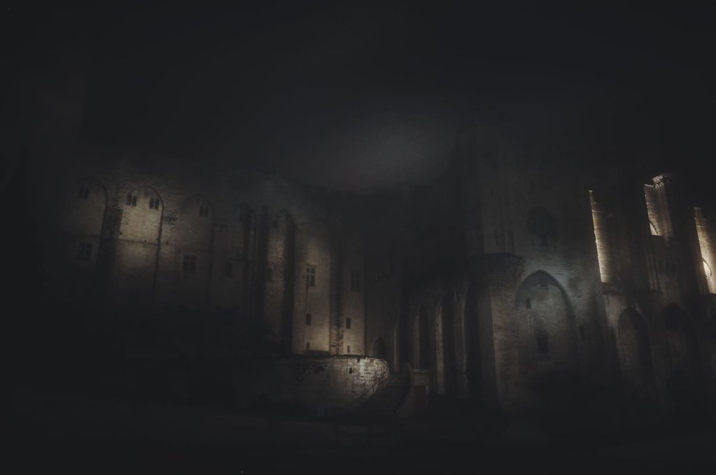 A rare foggy night in Avignon 1/3
